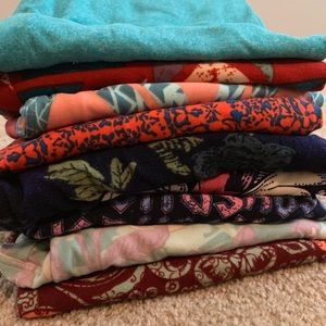 9 OS Lularoe Leggings!